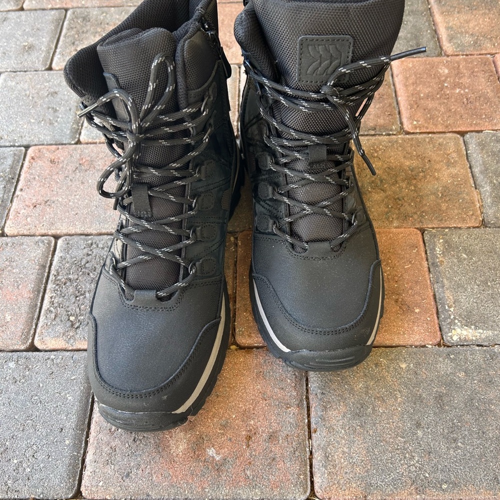 All in Motion Men's Black Lace-Up Winter Boots. New without tags.